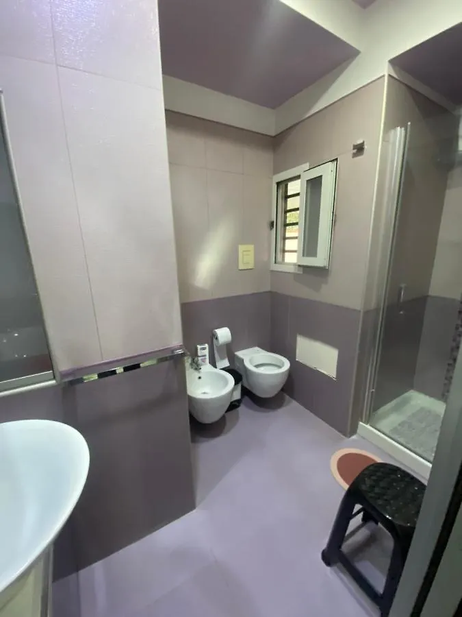 Napoli Centro Casa Con Due Camere E Cucina Itália